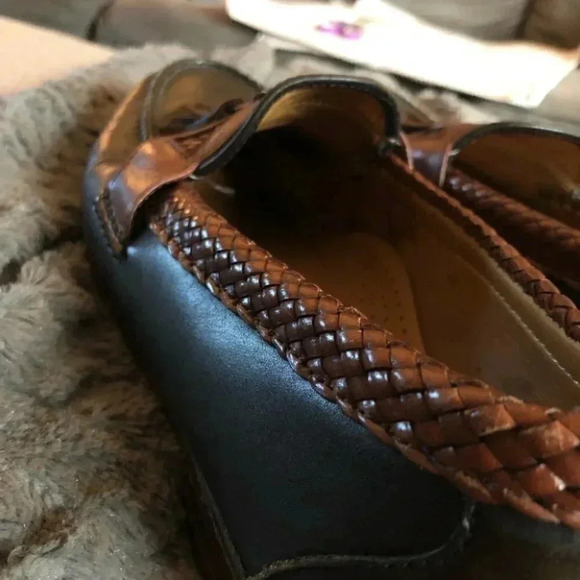 Allen Edmonds Maxfield Tassel Leather Loafers: 11 - Picture 5 of 11